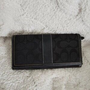 signature Coach wallet